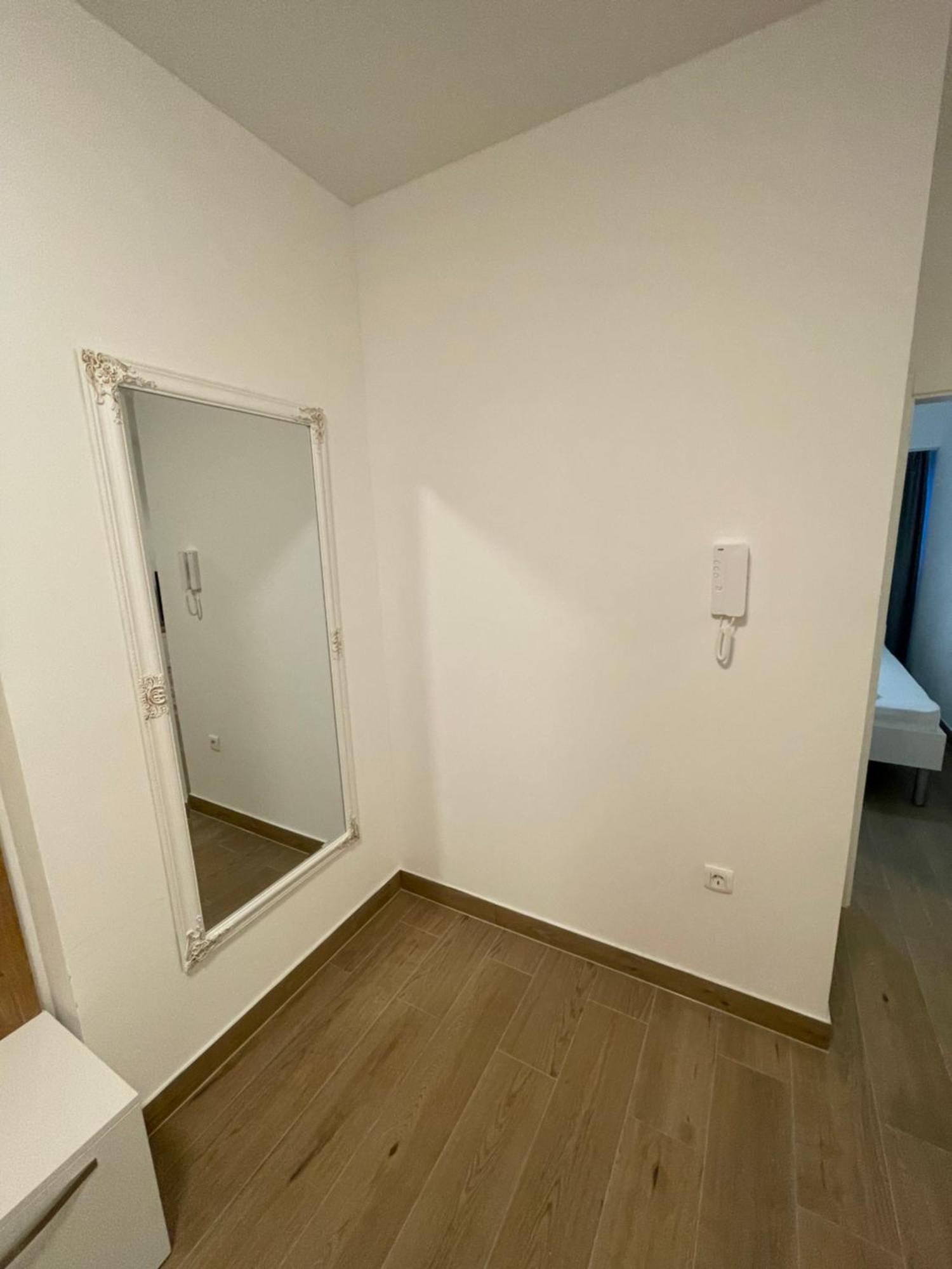 דירות מוסטר Toro Hospitality מראה חיצוני תמונה